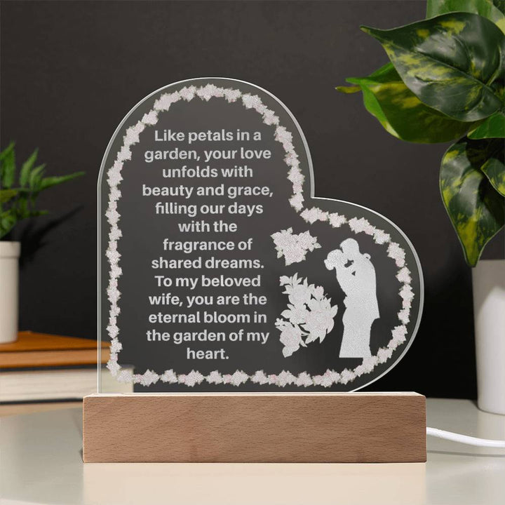 Blooming Love: LED Lighted Acrylic Heart on Wooden Base - An Artful Expression of Eternal Romance and Illuminated Dreams