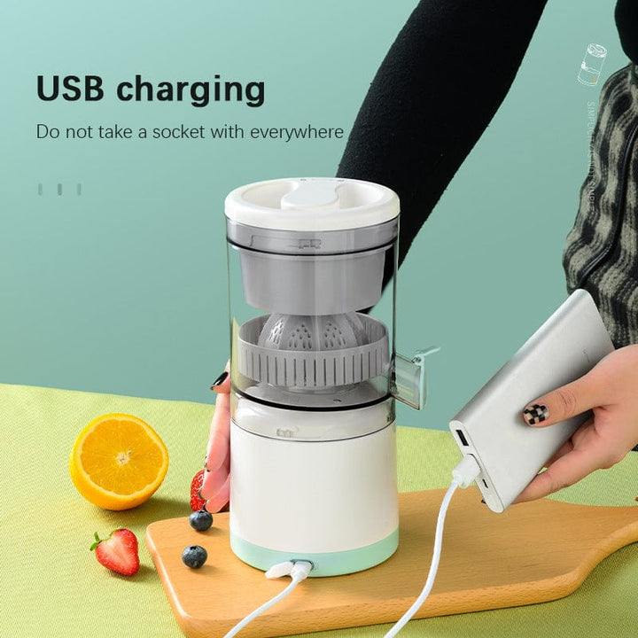 Effortless Fresh Juices Anytime, Anywhere with Our Portable Electric Juicer!